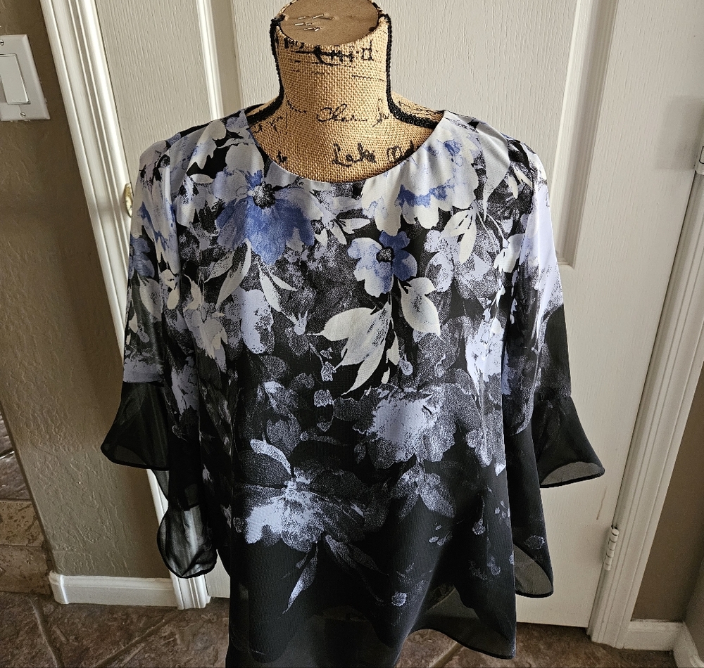 NEW ☆ Kasper Top/Blouse, Size Large Petite, Brand NEW!